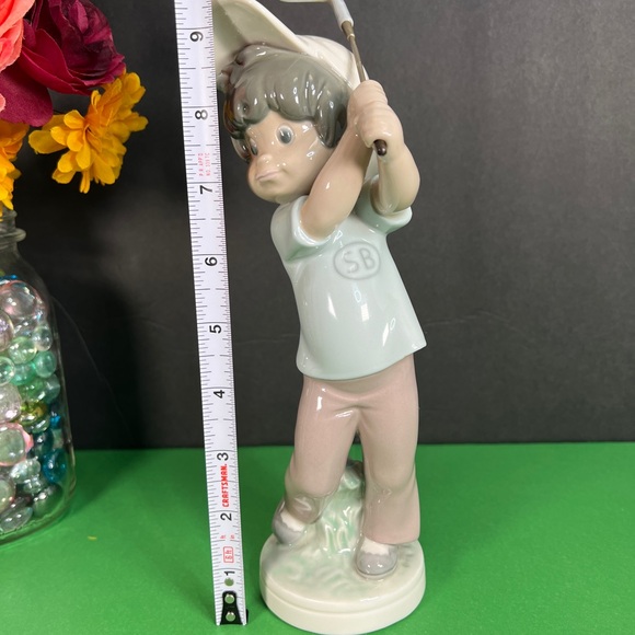Lladró Sports Billy Golfer Vintage 1982,
Lladró by Jose Roig. Mint Condition - Picture 14 of 17